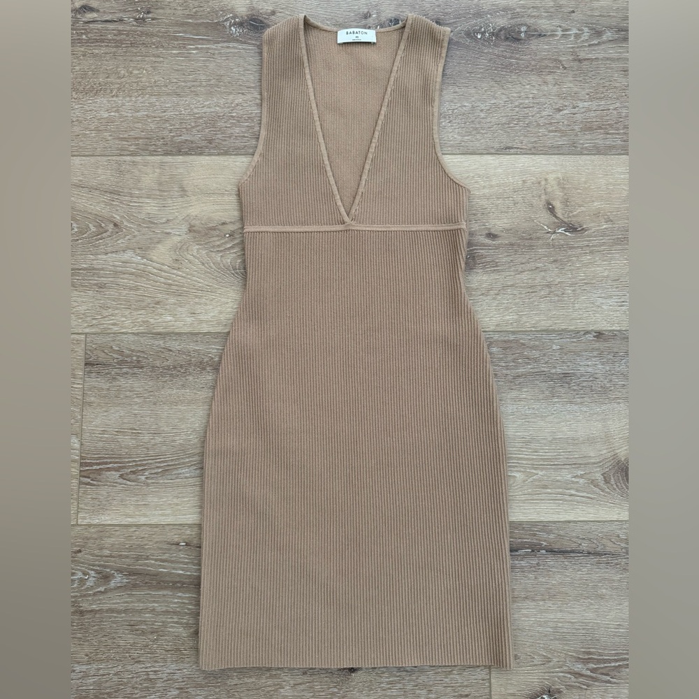 Aritzia Babaton Deep V Sculp Knit Mini Dress Size XS